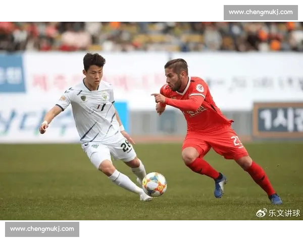 2017赛季济州联对阵全北现代的关键对决与联赛格局解析